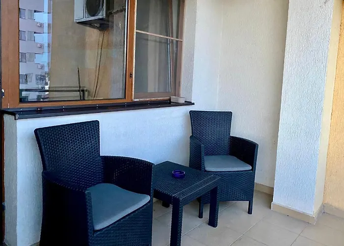 Sky Modern 1 Bedroom Apt W Free Parking